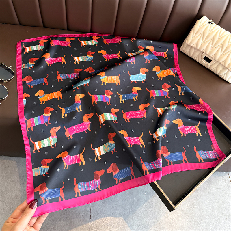 Fashion Wiener Dog Print Banda - Dog Bandana Scarf のレビューと価格
